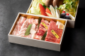 【食事】阿蘇の自然の中でのびのびと育った「放牧あか牛」は、噛むほどにお肉本来の旨みが楽しめます。テラスのBBQガスグリルで、香ばしく焼き上げてお召し上がりください。