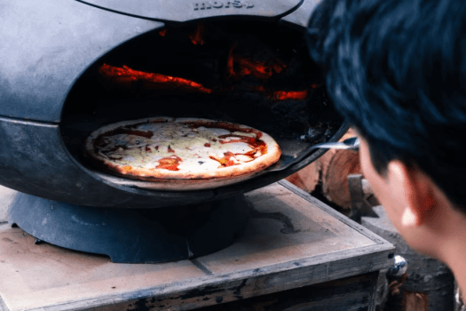 薪割り＆ピザ焼体験10:00-12:00