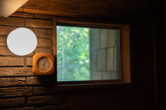 SAUNA室　小窓