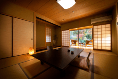 離れ　和室１０畳の間