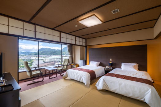 【和ツインルーム】１０畳和室にセミダブルベッド２台を配したお部屋　※２部屋しかございませんが大変人気があります