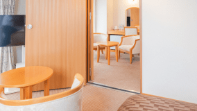 【禁煙】コネクト ツインルーム(26㎡）×2■ツインルーム2部屋繋げて使えるコネクティングタイプの客室です。ダブルベット×2+シングルベット×2とゆったりサイズです。※定員大人4名までとなります。お子様の受け入れはございません。