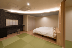 ベッドルーム1、畳の間・客室