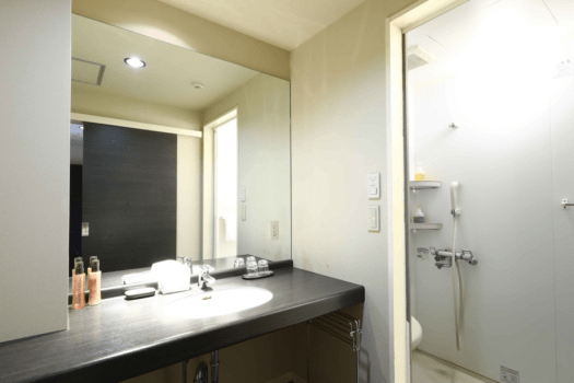 ⑦"Yubo" Japanese-Western Room (Twin Beds + 4.5-Tatami Area) with Shower Room &ndash; Non-Smoking