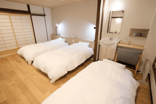 ④"Mori-no-Yakata" Western-Style Room (Twin Beds) &ndash; Non-Smoking