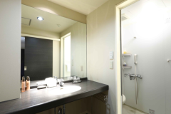 湯房　和洋室（ツインベッド+畳4.5畳）