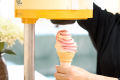 くつろぎスペースでソフトクリームはいかがですか。