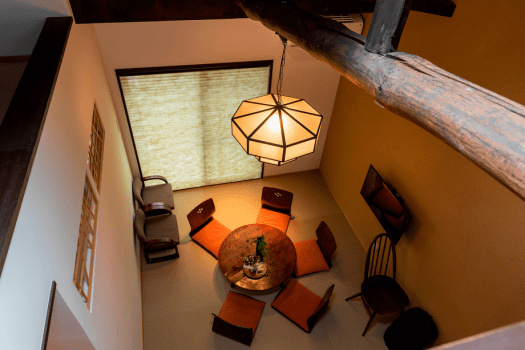 西陣北はぎ - 2階からみた居間