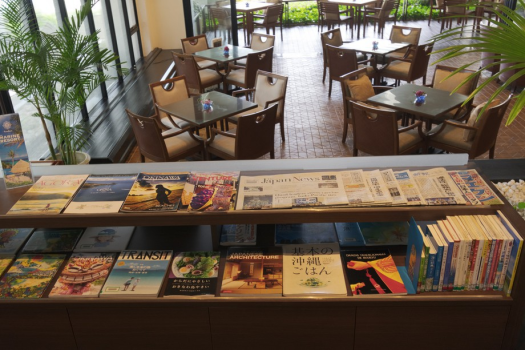 レジデンシャルクラブメンバーズラウンジの図書