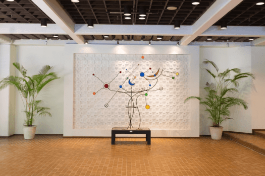 開業40周年を記念して製作されたマザームーン