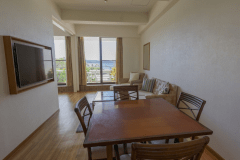 クラブプレミア　リビングルーム