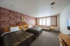 ［洋室：ツイン］ 2024年２月リニューアル！より上質な空間のツインルーム。