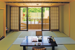 ［和室］ 露天風呂付の和室
