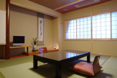 和室10畳(トイレ付・洗面付)