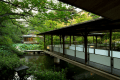 There is a Japanese garden on the premises where you can enjoy the four seasons of Japan.