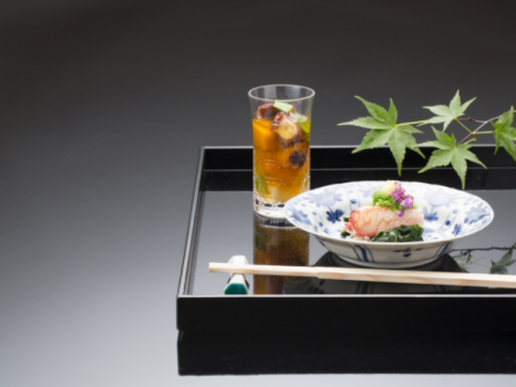 プライベートダイニング「右近」でゆったりお食事【個室食事処】