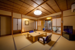 107号室（杜若）主室12.5畳