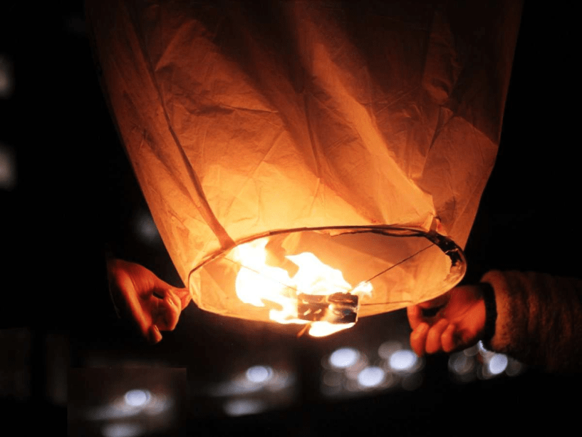 【ランタン】冬季期間限定で毎夜開催！美しく幻想的な光景をぜひご覧ください。