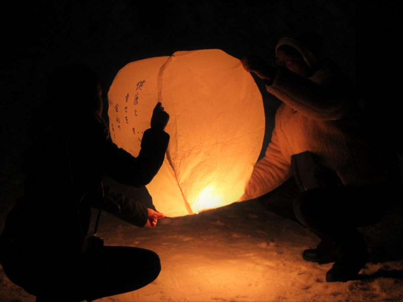 【ランタン】冬季期間限定で毎夜開催！美しく幻想的な光景をぜひご覧ください。
