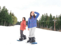 【ニュー・グリーンピア津南スキー場】ホテル目の前！広々としたゲレンデでお楽しみ下さい。