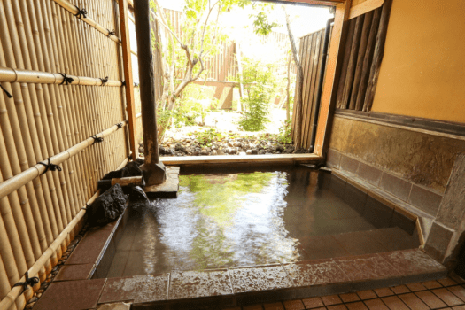【露天風呂付き客室確約】専用の露天風呂で湯ったり満喫｜食飲放題バイキング＜2食付＞