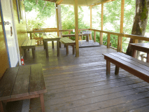 トレーラー・コテージのデッキをご利用してのデイキャンプ