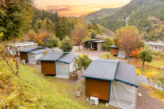 ホワイトシーズン(11月～2月)　【アメリカントレーラーハウス・コテージ】