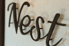 【レストランNest】暖炉の暖かさと大人な雰囲気の中、楽しいひと時をー