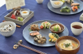 『八ヶ岳のおばんざい』を取り入れたご朝食。栄養豊富な食材などと共に心温まる朝のひと時をお過ごしください