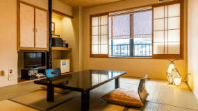 昔ながらの落ち着いた和室