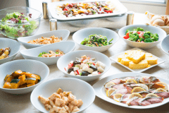 和洋バイキングにて、健康志向のお料理をたっぷりとお召し上がりください。