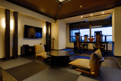 【うみはひろいな】室内ダイニング＆海が見える展望＆露天風呂付