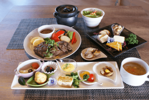 【1泊2食＋ワイン付プラン】了美ワイナリー隣接の貸切りコテージでワインと食事を楽しむ ※1日1組限定7名まで※