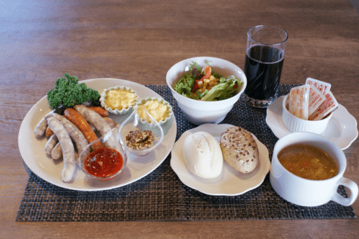 【1泊2食＋ワイン付プラン】了美ワイナリー隣接の貸切りコテージでワインと食事を楽しむ ※1日1組限定7名まで※