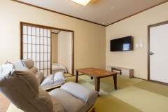 客室「らいちょう」