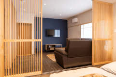 客室「くろゆり」