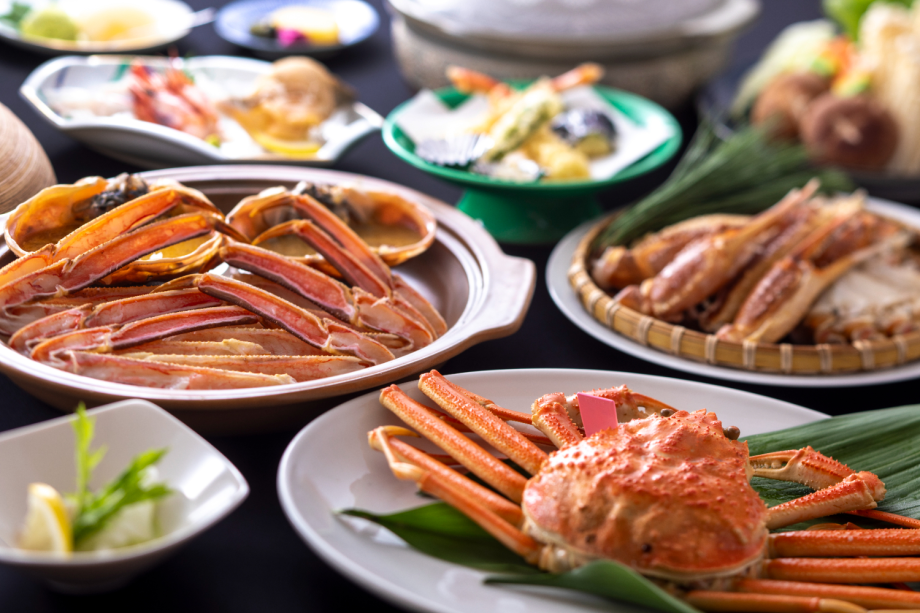 【冬・お料理】活カニ刺し＆茹でガニは地蟹使用◆カニ天ぷら＋カニ味噌豆腐付きズワイガニフルコース