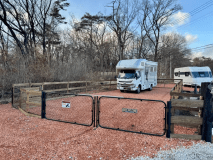 🐶サニタリー棟そば（林側） ⑥（全長15m×7m）　（ドッグフリーサイト）（焚火禁止）