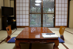 角部屋なので、ご家族の場合、お子様が元気でも隣室を気にせず過ごせます。