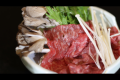 「上州牛のしゃぶしゃぶ」さっぱりとした味わいの上州牛をしゃぶしゃぶで。大根おろしとポン酢と隠し味のタレも絶品。秩父の舞茸とシャキシャキの水菜が味を彩ります。