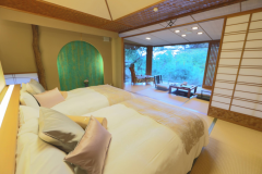 Japanese-Style Superior Room with Private Semi Open-Air Bath　with Twin bed