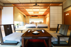 Open-air Bath／Japanese Style Room with Twin Bed