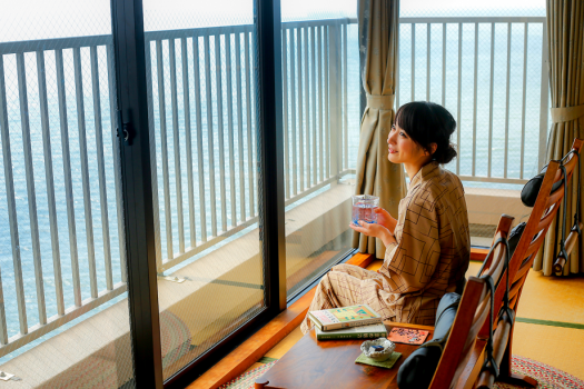 お部屋からは瀬戸内の大パノラマが広がります。