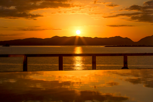 【爽天（そうてん）の湯】コンセプトは瀬戸内海の海と夕陽と空を感じるお風呂