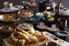 こだわりの天ぷら会席と絶景温泉で心と体を満たすミネラル養生プラン