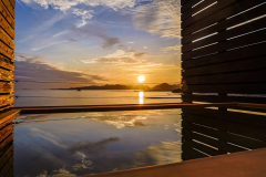 神々しい夕陽を正面でご覧いただける西向きのお部屋です