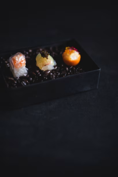 瀬戸内食材の魅力を詰め込んだシーズナルコース －美食と自然に癒される極上ステイー