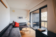 スイートルームのリビング