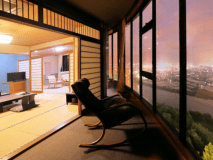 【パノラマ和室特別室】夜になると、原鶴温泉街の灯りがきらめき、夜景をお楽しみいただけます。