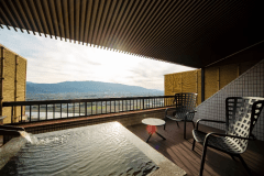 【2024年リニューアル】露天風呂和室の露天風呂イメージ。